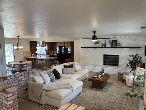 Tiny photo for 23434 Everett Place, Ramona, CA 92065 (MLS # 250042195)