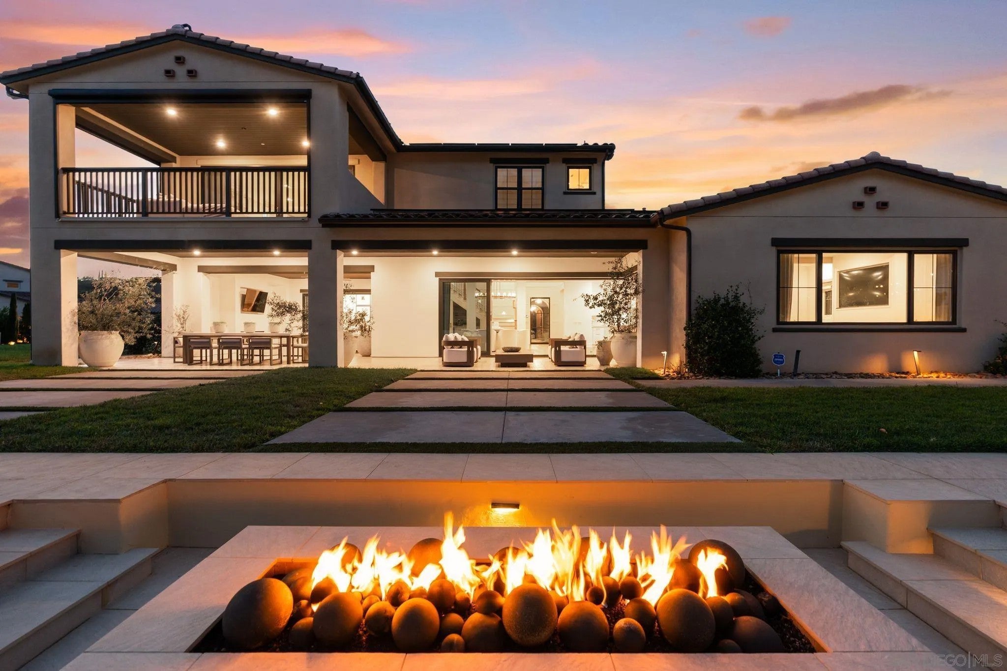 16564 Crescent Creek