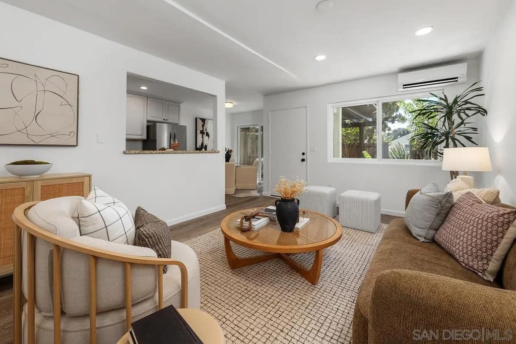 Photo of 4474 Eastgate Mall #3, San Diego, CA 92121 (MLS # 260020016)