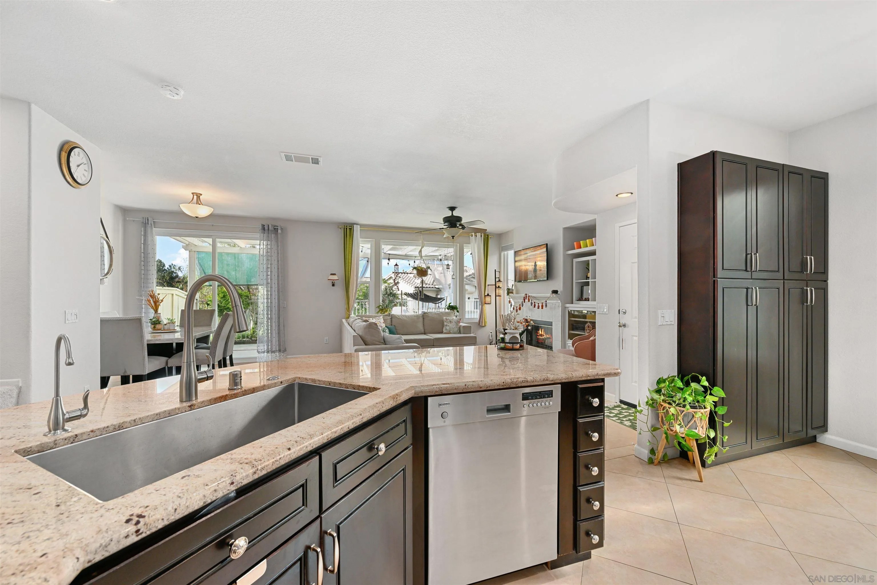 18754 Caminito Pasadero