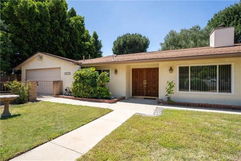 Photo of 13677 Fellows AVE, Sylmar, CA 91342 (MLS # SR26104011)