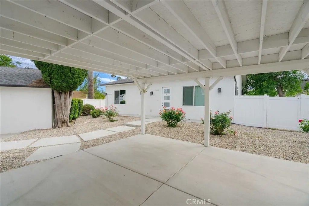 Photo of 20123 Haynes Street, Winnetka, CA 91306 (MLS # SR26092190)