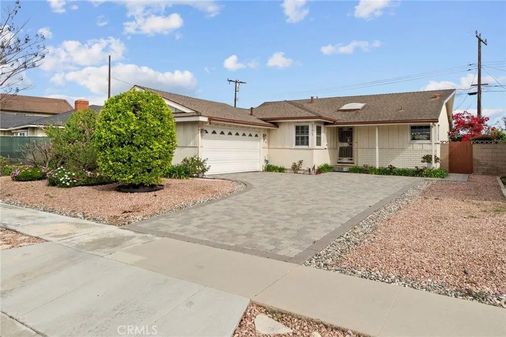 Photo of 22618 Elm Avenue, Torrance, CA 90505 (MLS # SB26035327)