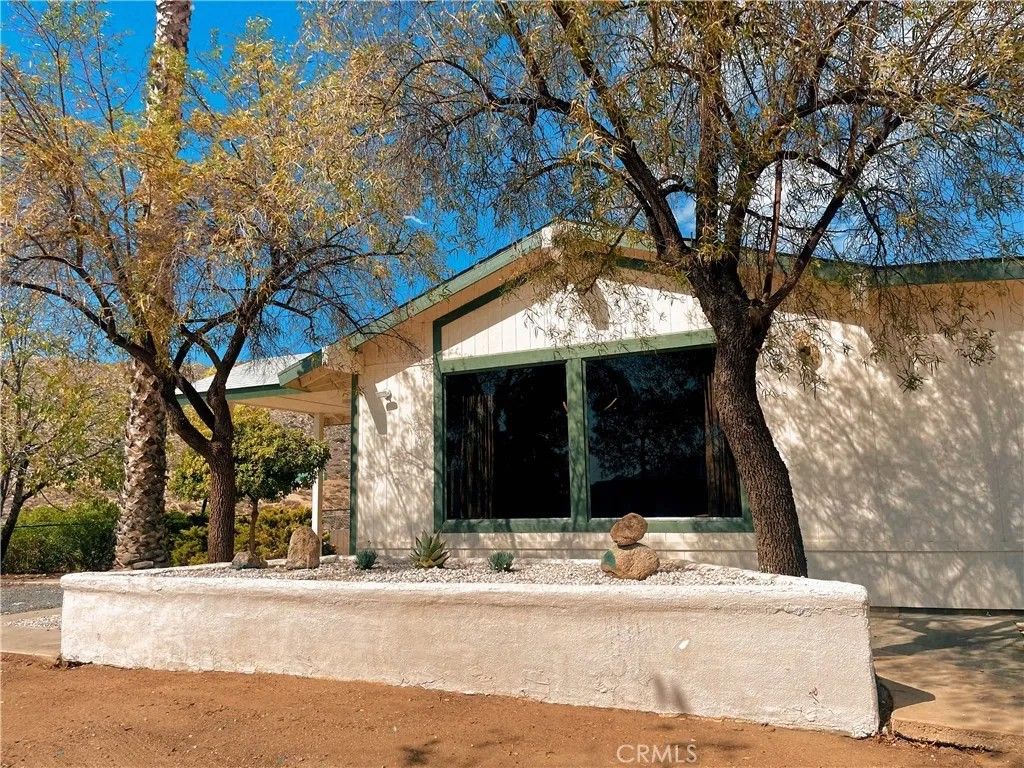 Photo of 45180 El Reposo Road, Aguanga, CA 92536 (MLS # SW26104635)