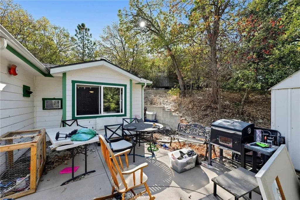829 Hillside Drive