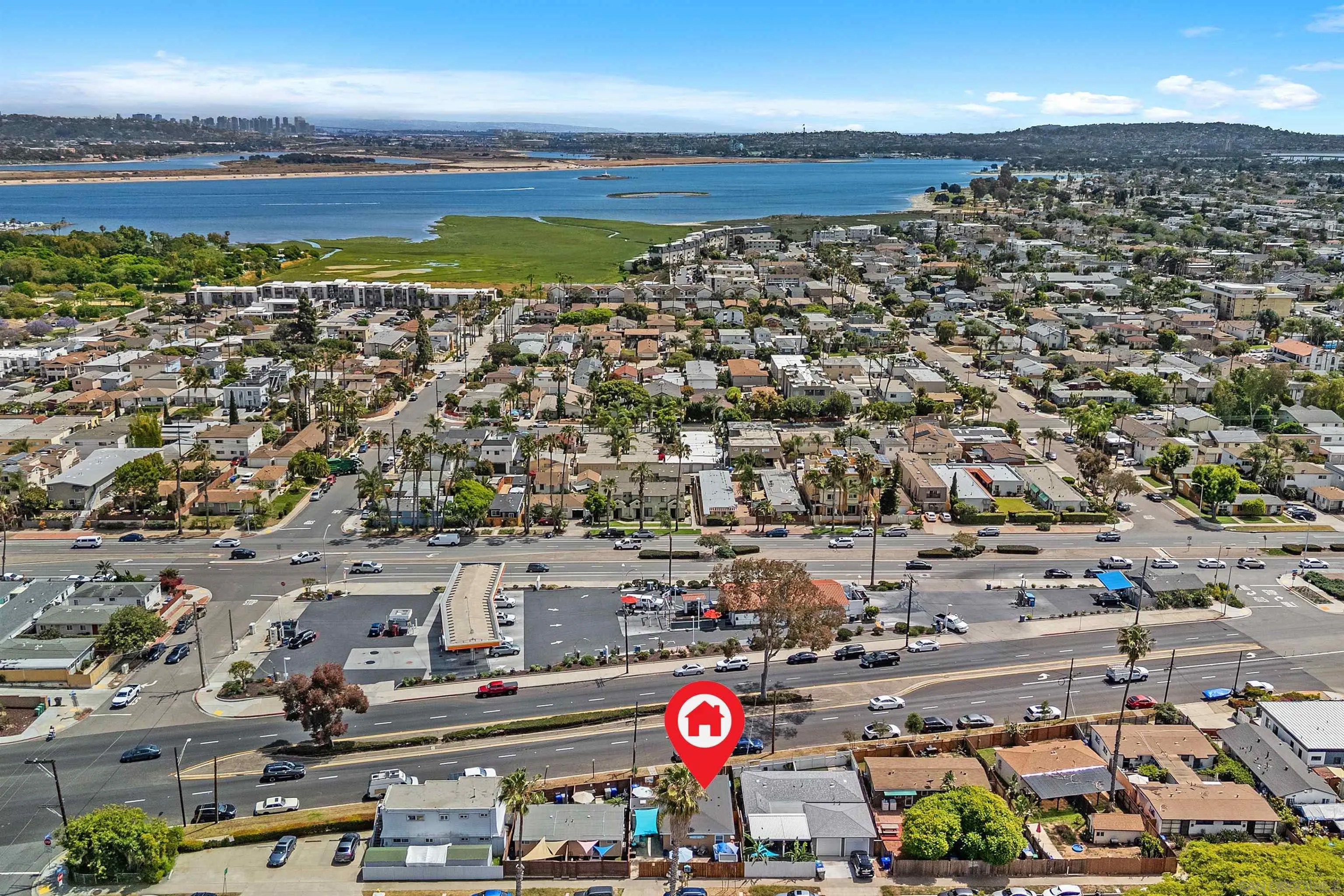 2050-2052 Balboa Ave