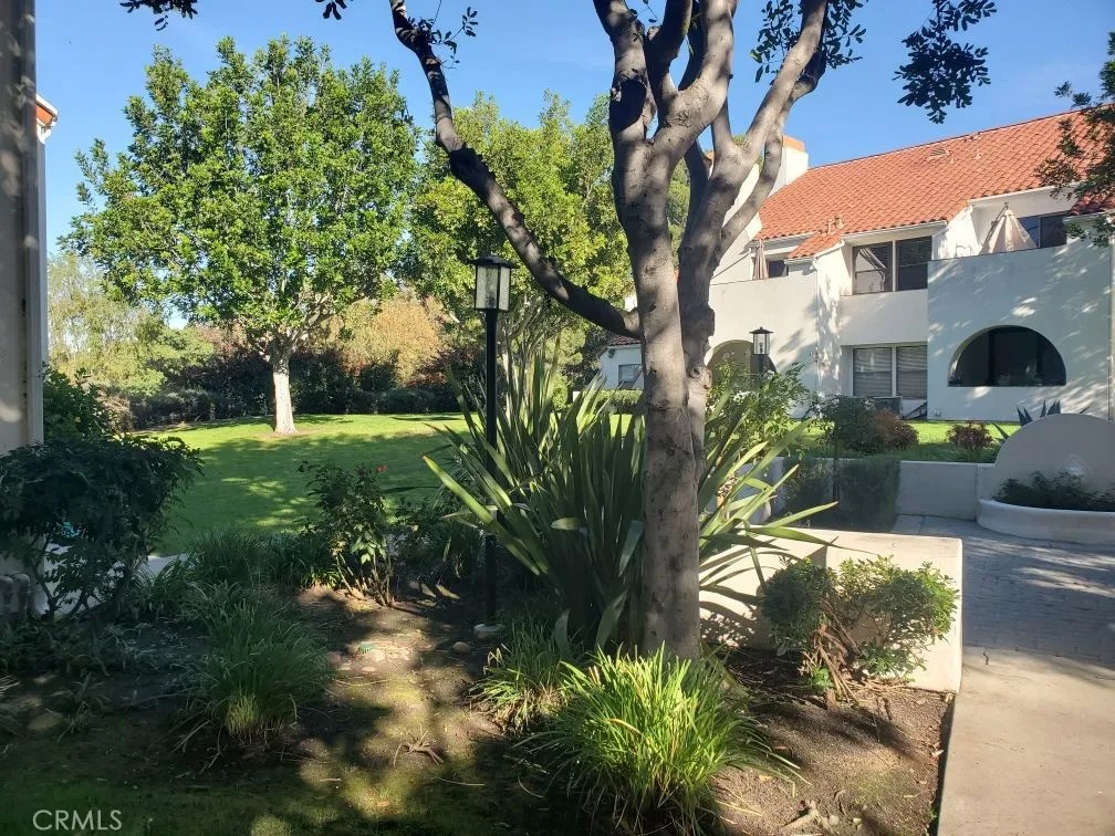 16130 Avenida Venusto 21