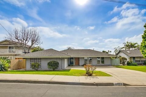 6925 HYDE PARK DRIVE San Diego CA 92119