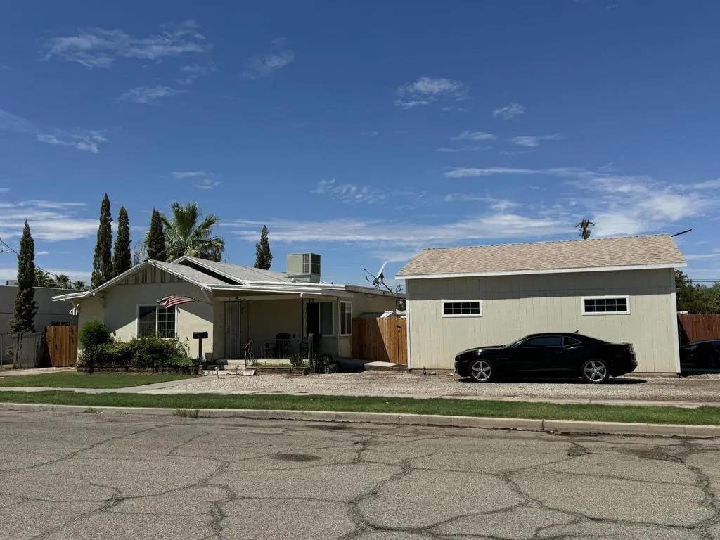 Photo of 165 S Spring Street, Blythe, CA 92225 (MLS # 219151794DA)