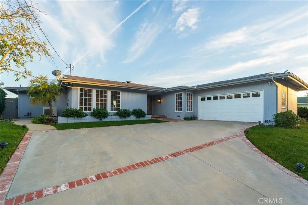 Photo of 3226 Corinna Dr, Rancho Palos Verdes, CA 90275 (MLS # SB26043408)