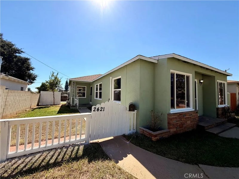 2421 W Via Corona
