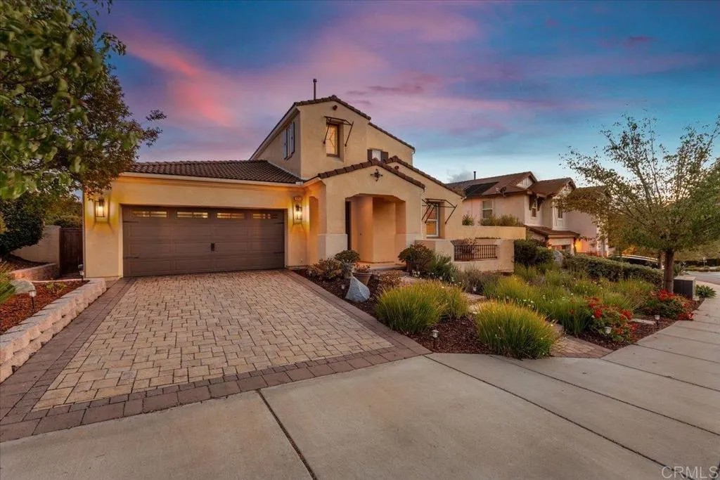 1093 Vega Way