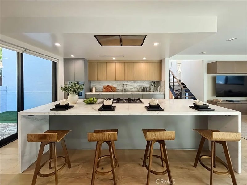9844 Wanda Park