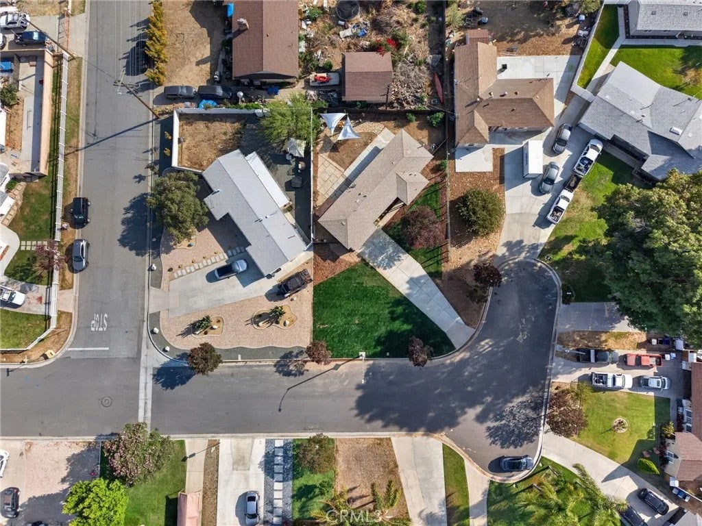 4806 Beverly Court
