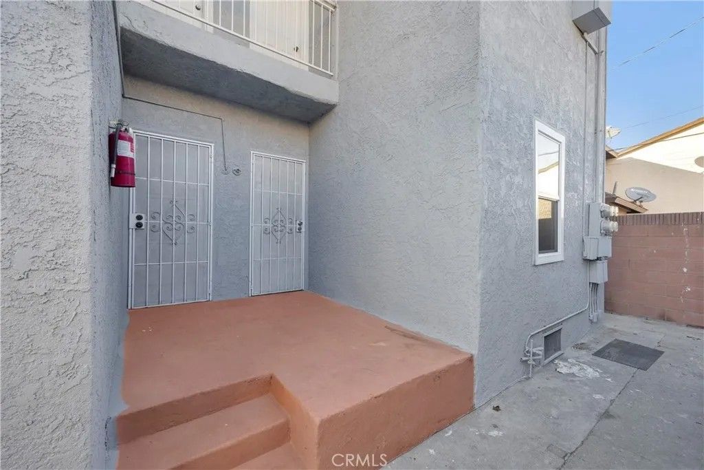Photo of 1364 Cherry Ave, Long Beach, CA 90813 (MLS # PW25276740)
