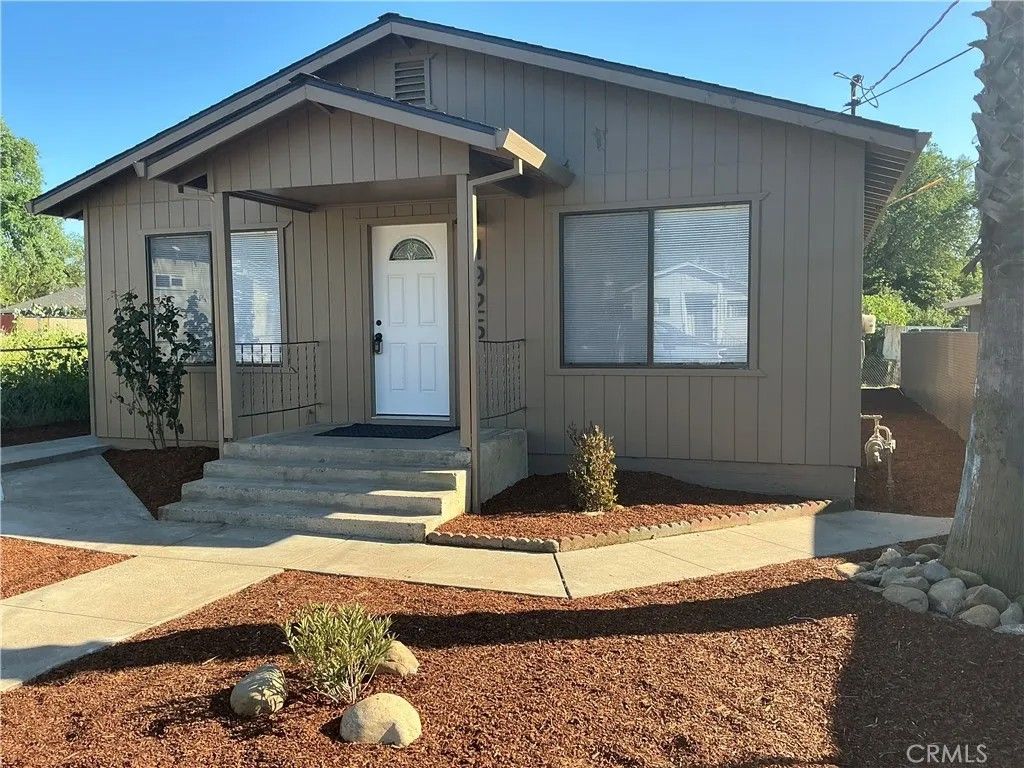 Photo of 1925 Greenville St, Oroville, CA 95966 (MLS # SN26059658)