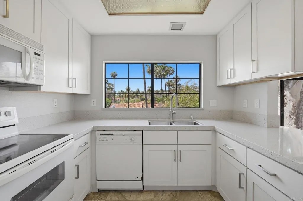 3140 Arroyo Vista