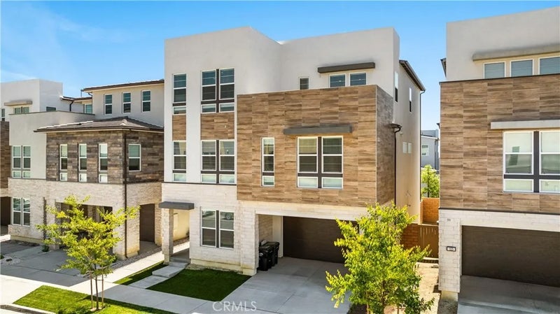 1135 poppy Court