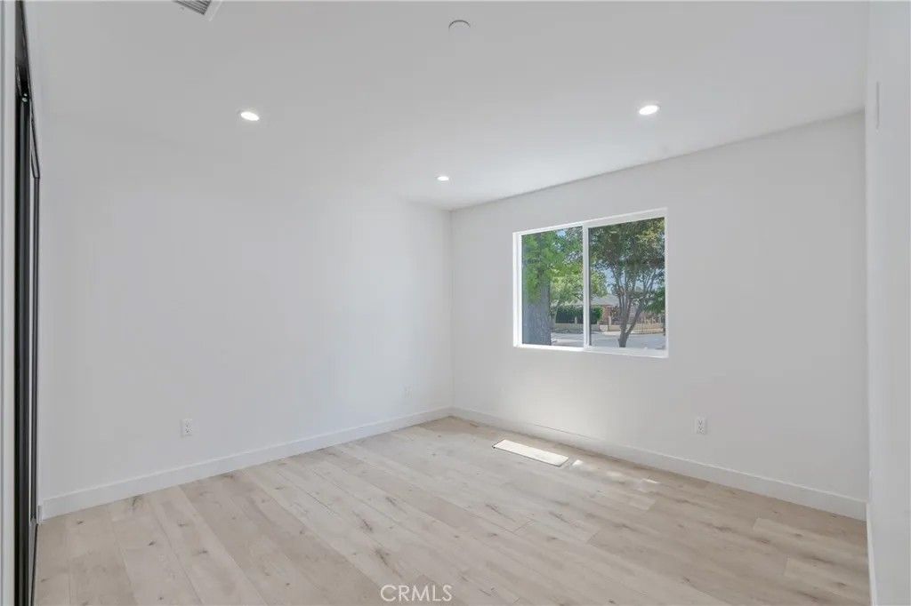 Photo of 7437 Ranchito Avenue, Van Nuys, CA 91405 (MLS # BB26000838)
