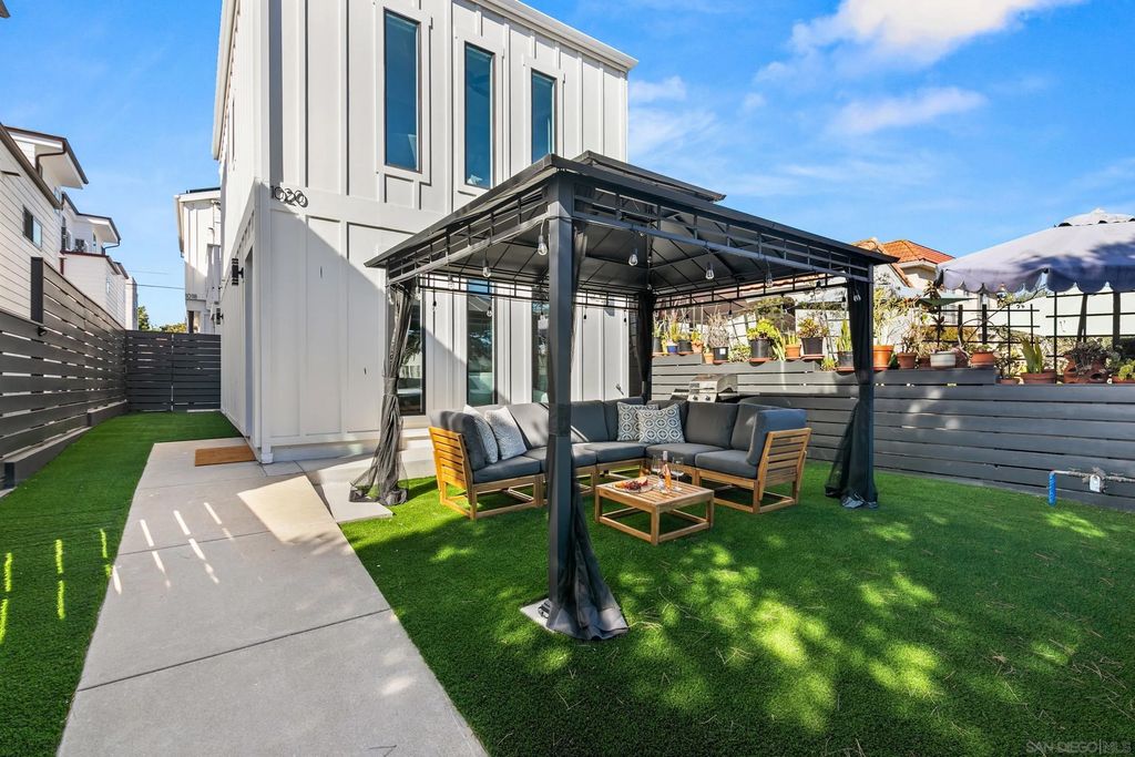 Photo of 1020 Beryl Street, San Diego, CA 92109 (MLS # 250044882)