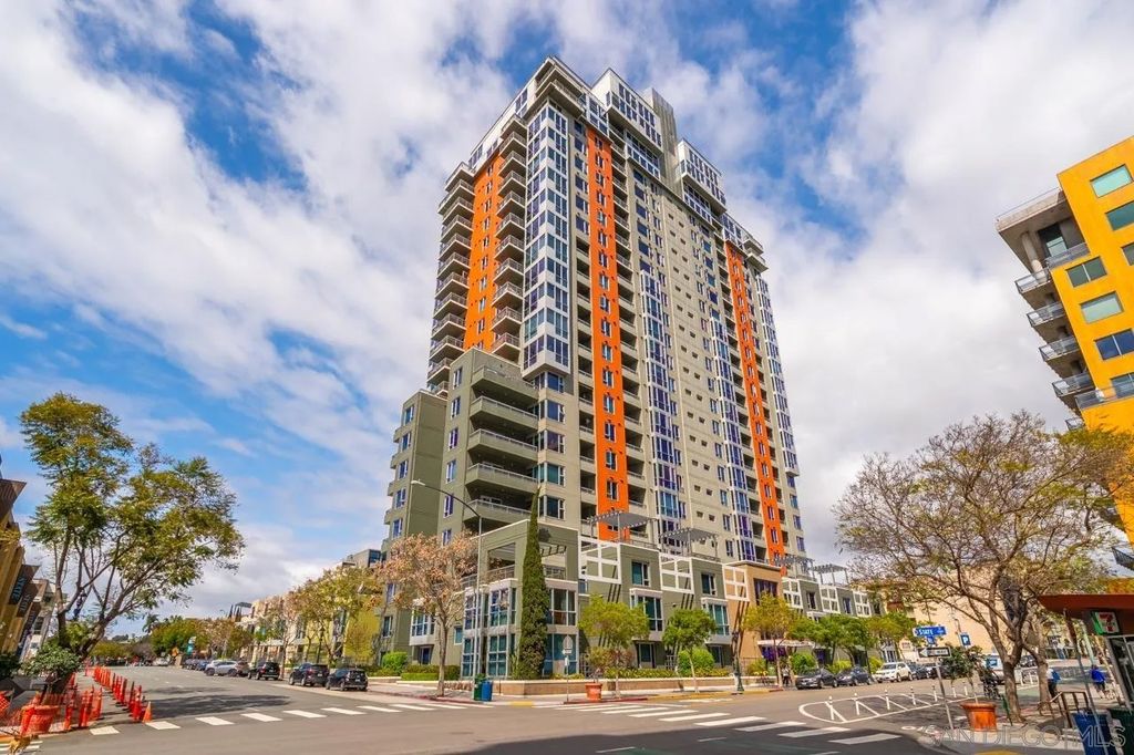 Photo of 300 W Beech St #901, San Diego, CA 92101 (MLS # 260006189)