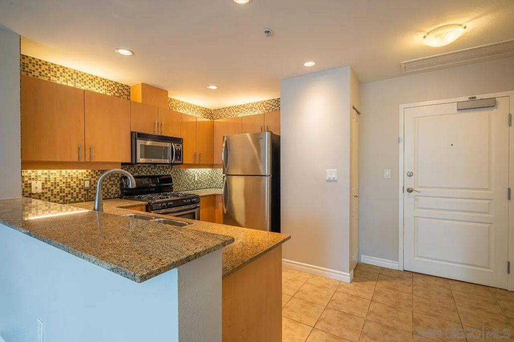 Photo of 300 W Beech St #901, San Diego, CA 92101 (MLS # 260006189)