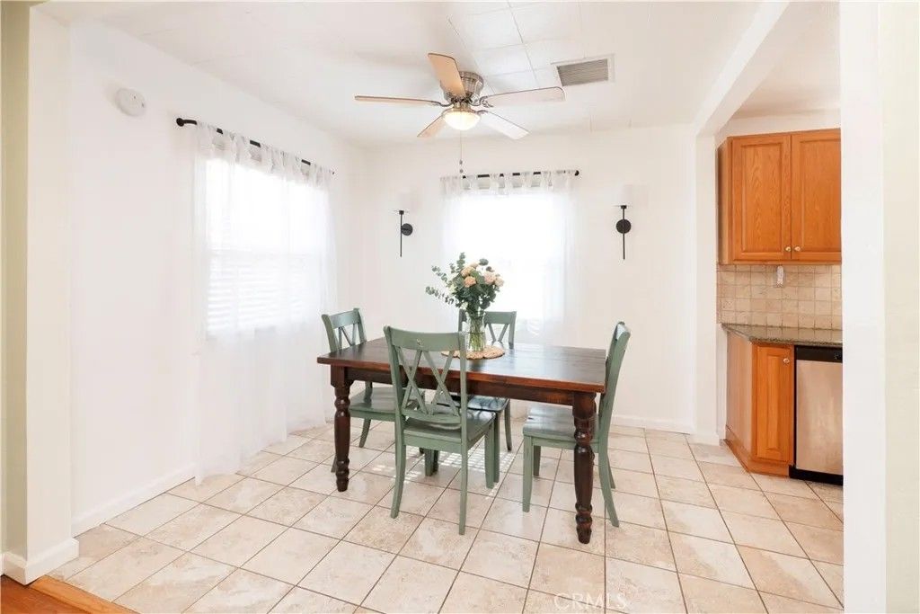 Photo of 4290 Oakwood Place, Riverside, CA 92506 (MLS # IV26070516)