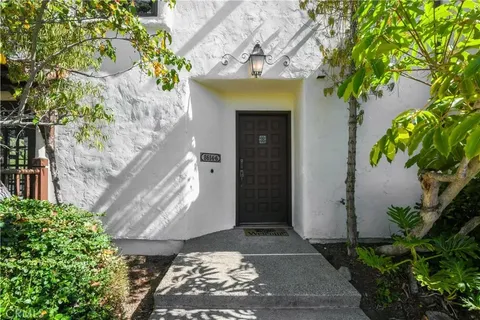 8614 Villa La Jolla Drive Unit 6, La Jolla, CA 92037 - #: SW25223994
