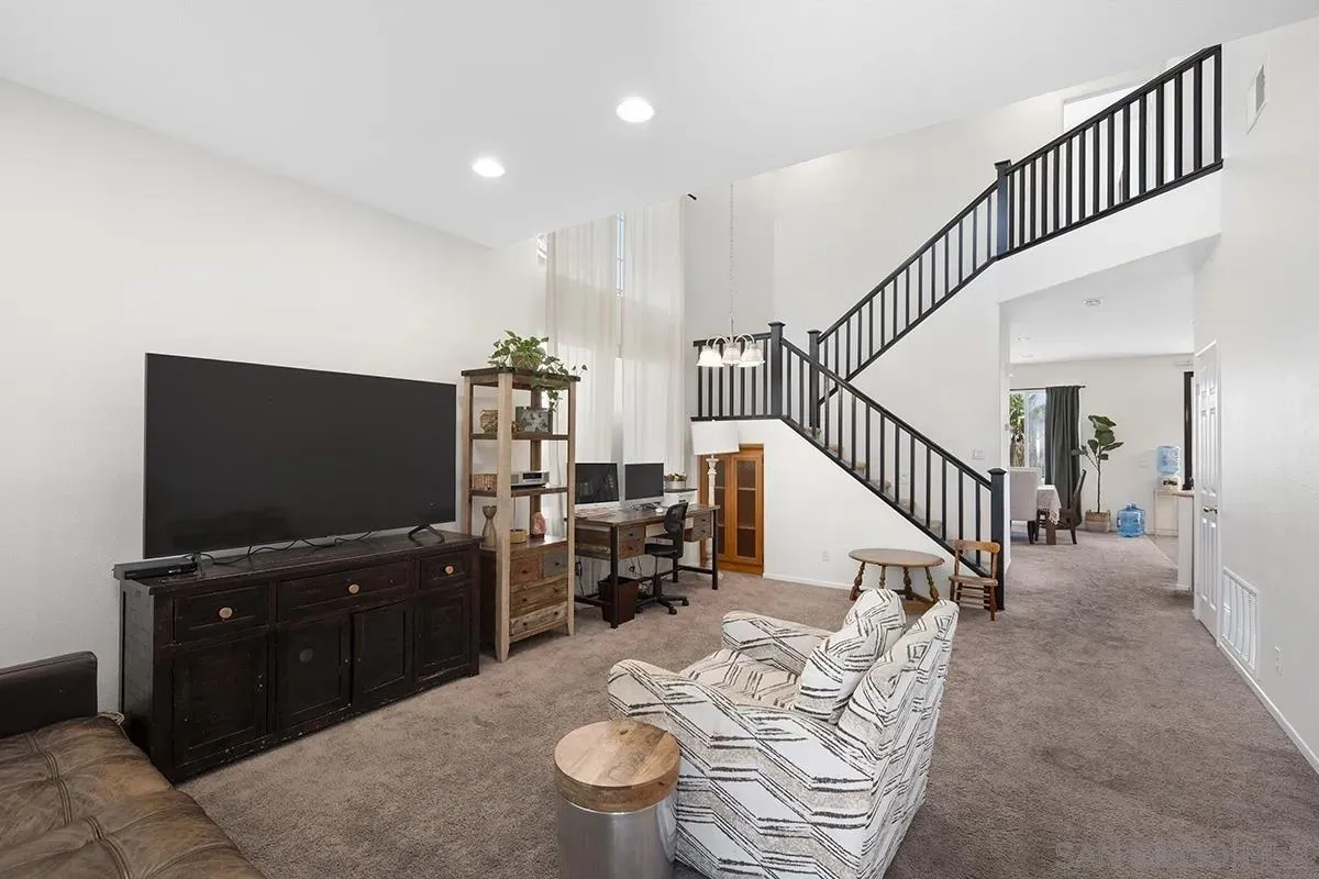 Chula Vista, California 91910, United States, 3 Bedrooms Bedrooms, ,3 BathroomsBathrooms,Residential,Active,173676