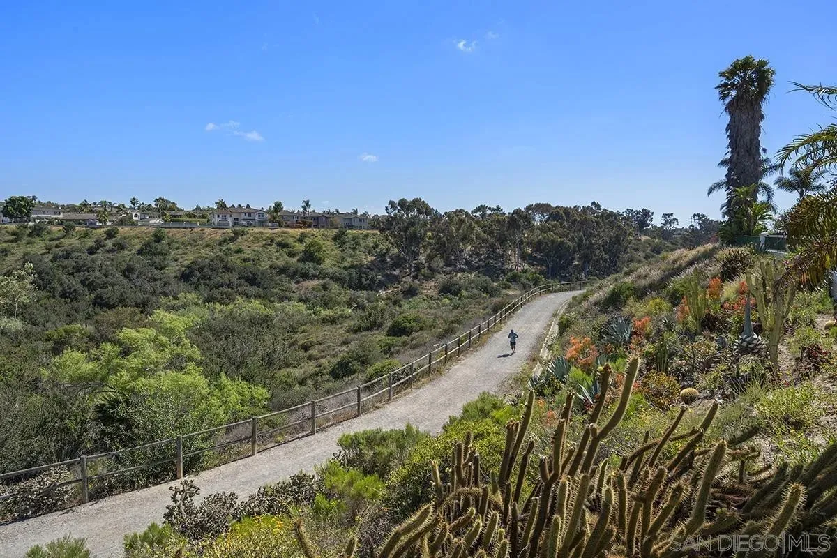 Chula Vista, California 91910, United States, 3 Bedrooms Bedrooms, ,3 BathroomsBathrooms,Residential,Active,173676