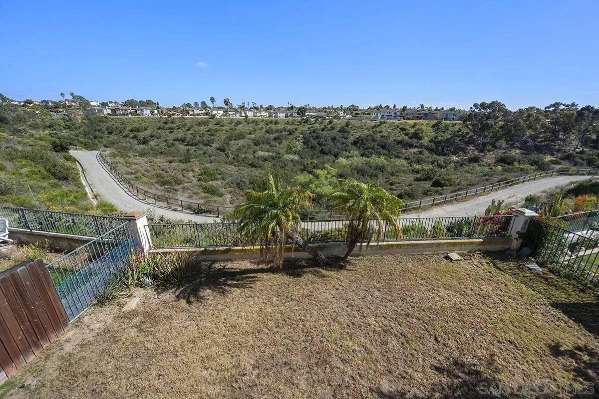 Chula Vista, California 91910, United States, 3 Bedrooms Bedrooms, ,3 BathroomsBathrooms,Residential,Active,173676