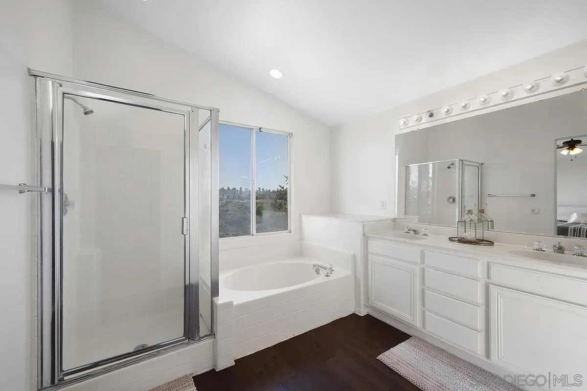 Chula Vista, California 91910, United States, 3 Bedrooms Bedrooms, ,3 BathroomsBathrooms,Residential,Active,173676