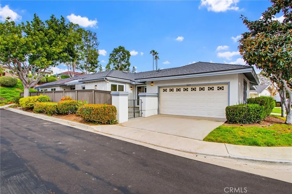 1680 Via Brisa Del Lago