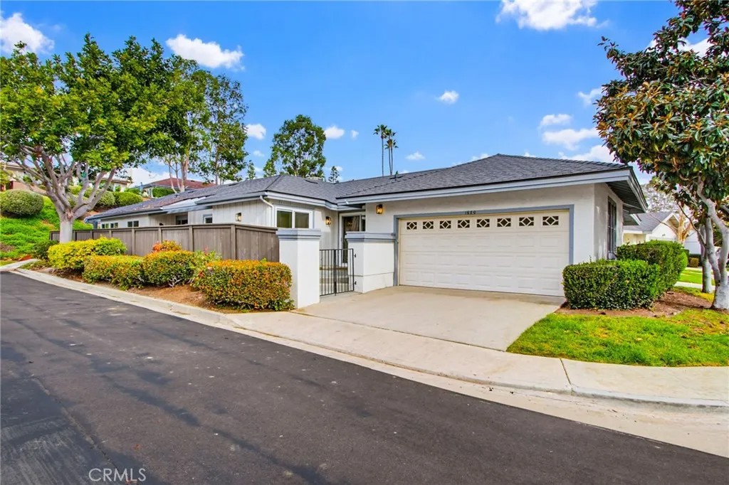 1680 Via Brisa Del Lago