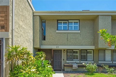 Tiny photo for 25 Sand Dollar Court #19, Newport Beach, CA 92663 (MLS # AR26099180)