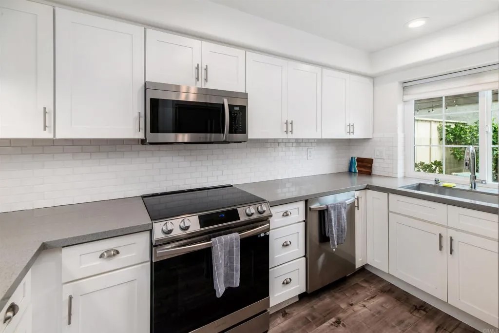 6819 Alderwood Drive