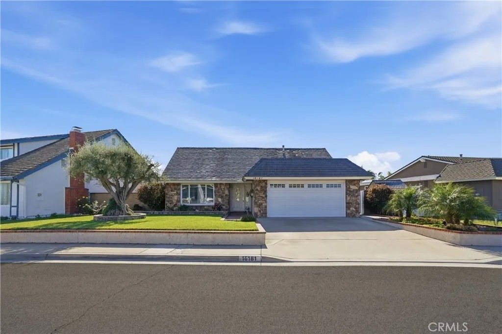 Photo of 16181 Huxley Cir, Westminster, CA 92683 (MLS # OC26074254)