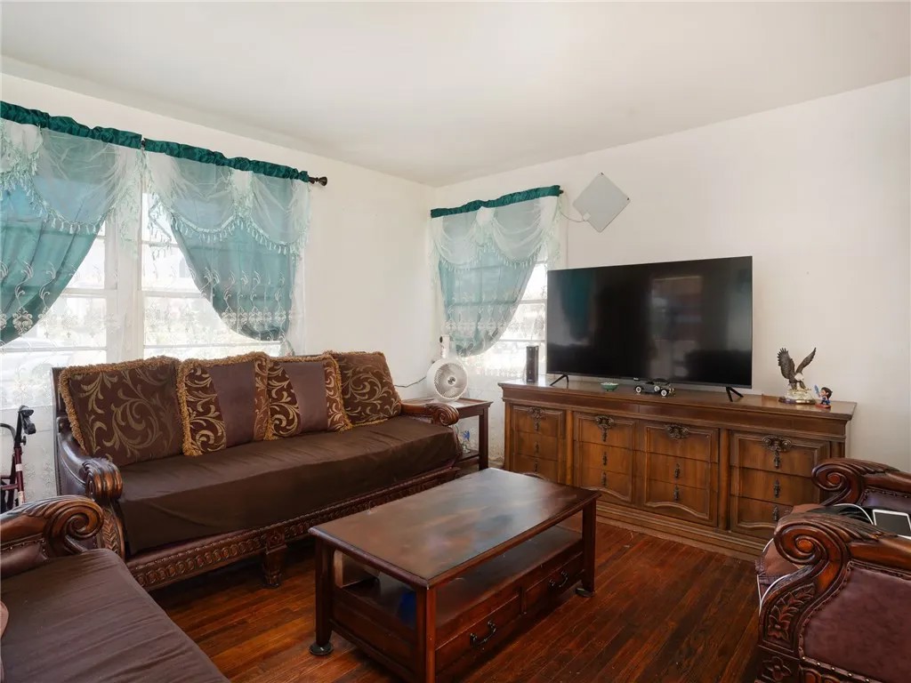 4030 W 138th
