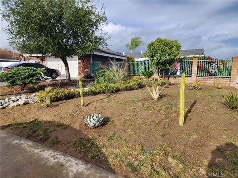 Photo of 4267 Baggett Dr, Riverside, CA 92505 (MLS # TR26088731)