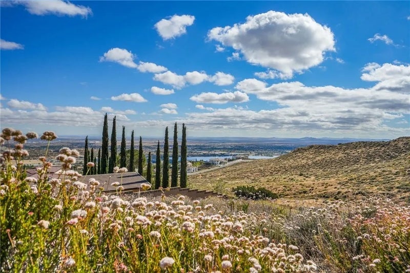0 Tierra Subida