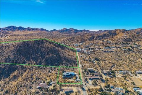 Tiny photo for 8175 Fox Trail, Yucca Valley, CA 92284 (MLS # JT25273215)