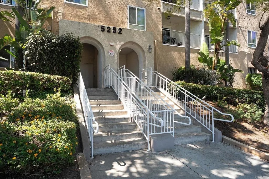5252 Orange Avenue 415