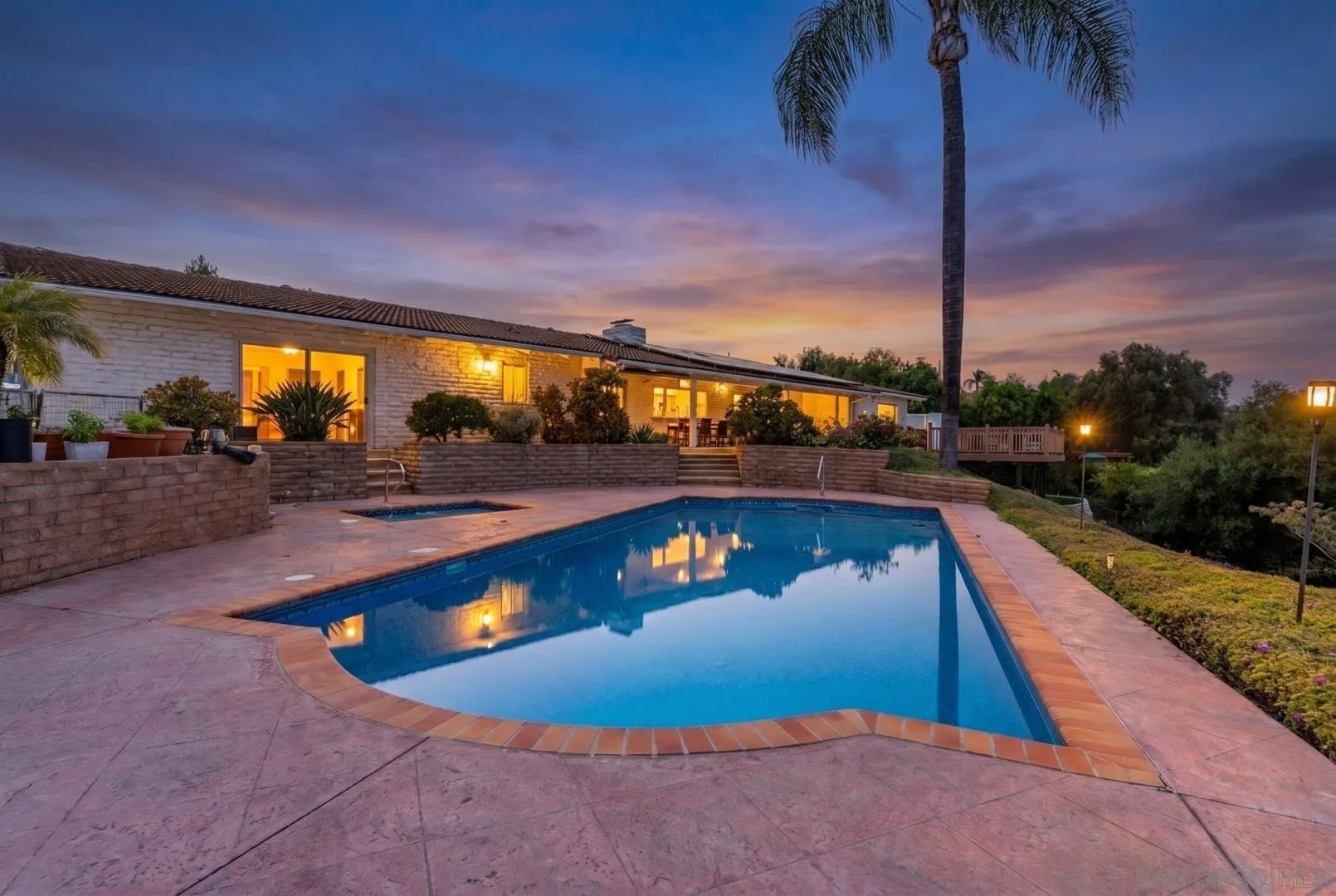 2422 Peet Lane