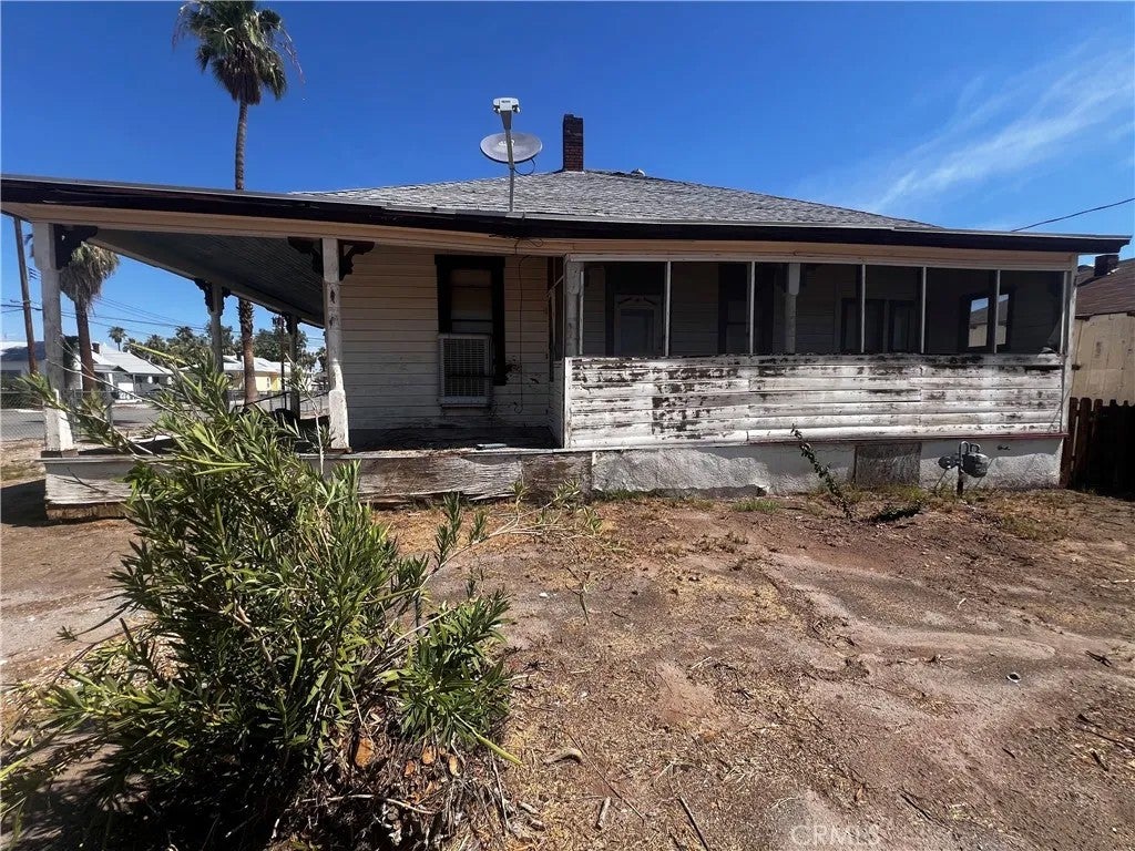 421 Palm Way