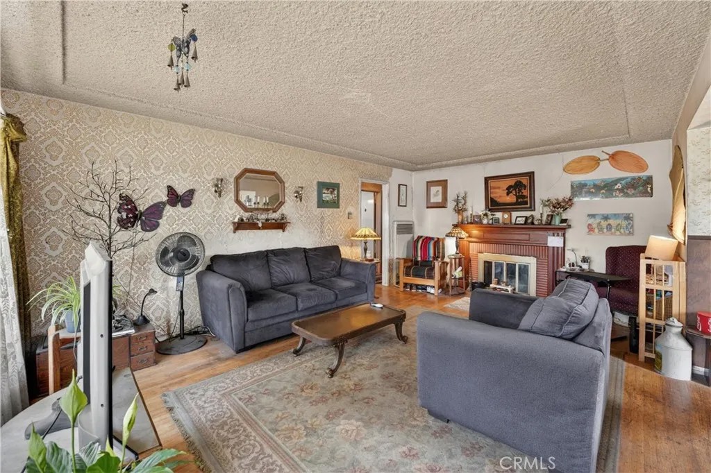 15043 Howellhurst