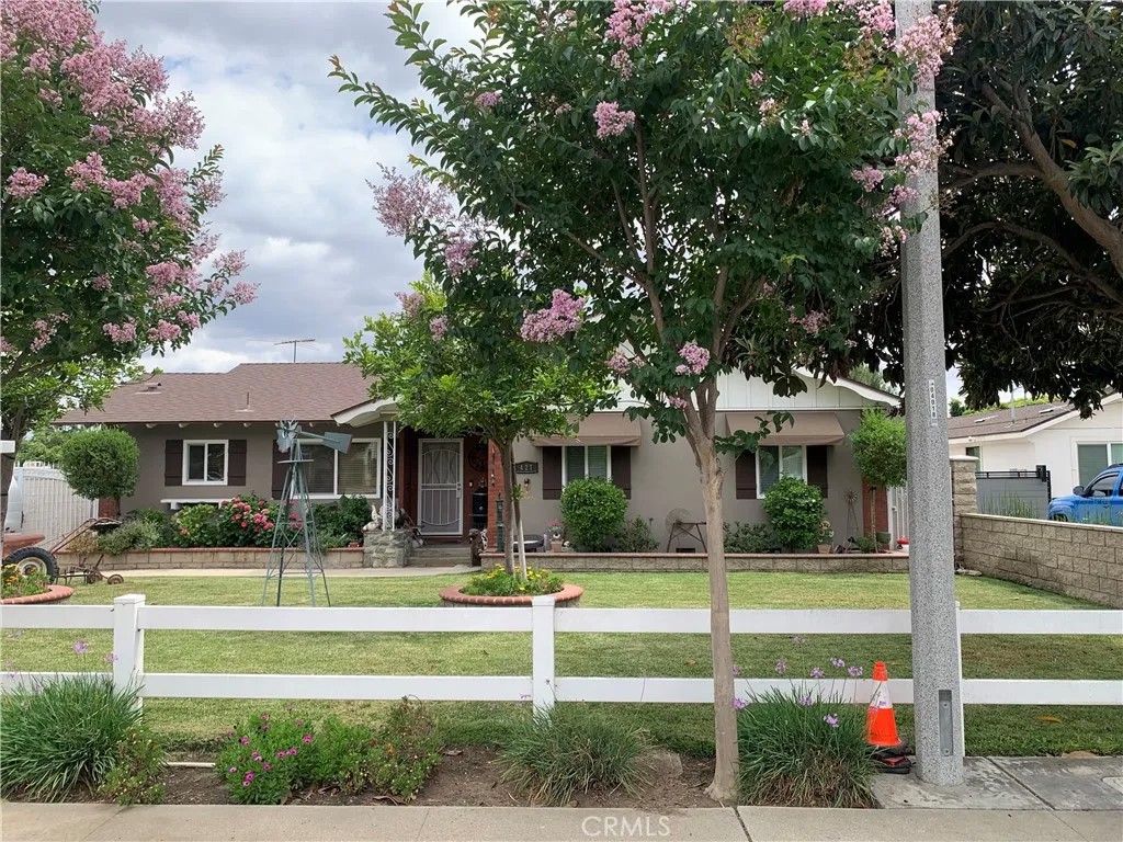 427 W Maple
