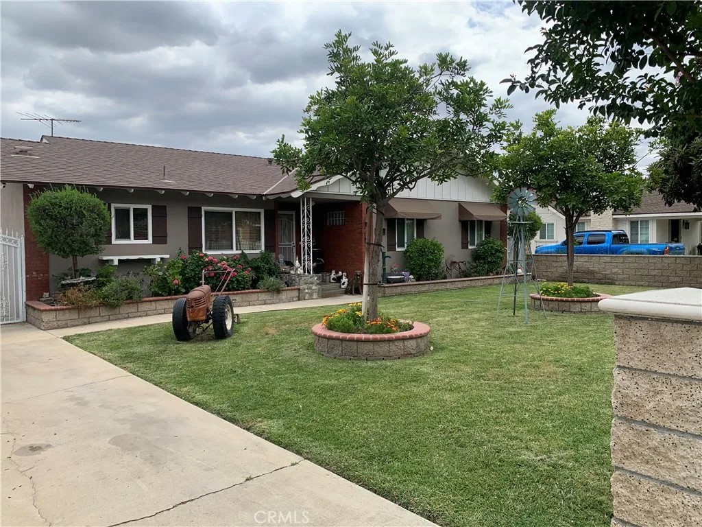 427 W Maple