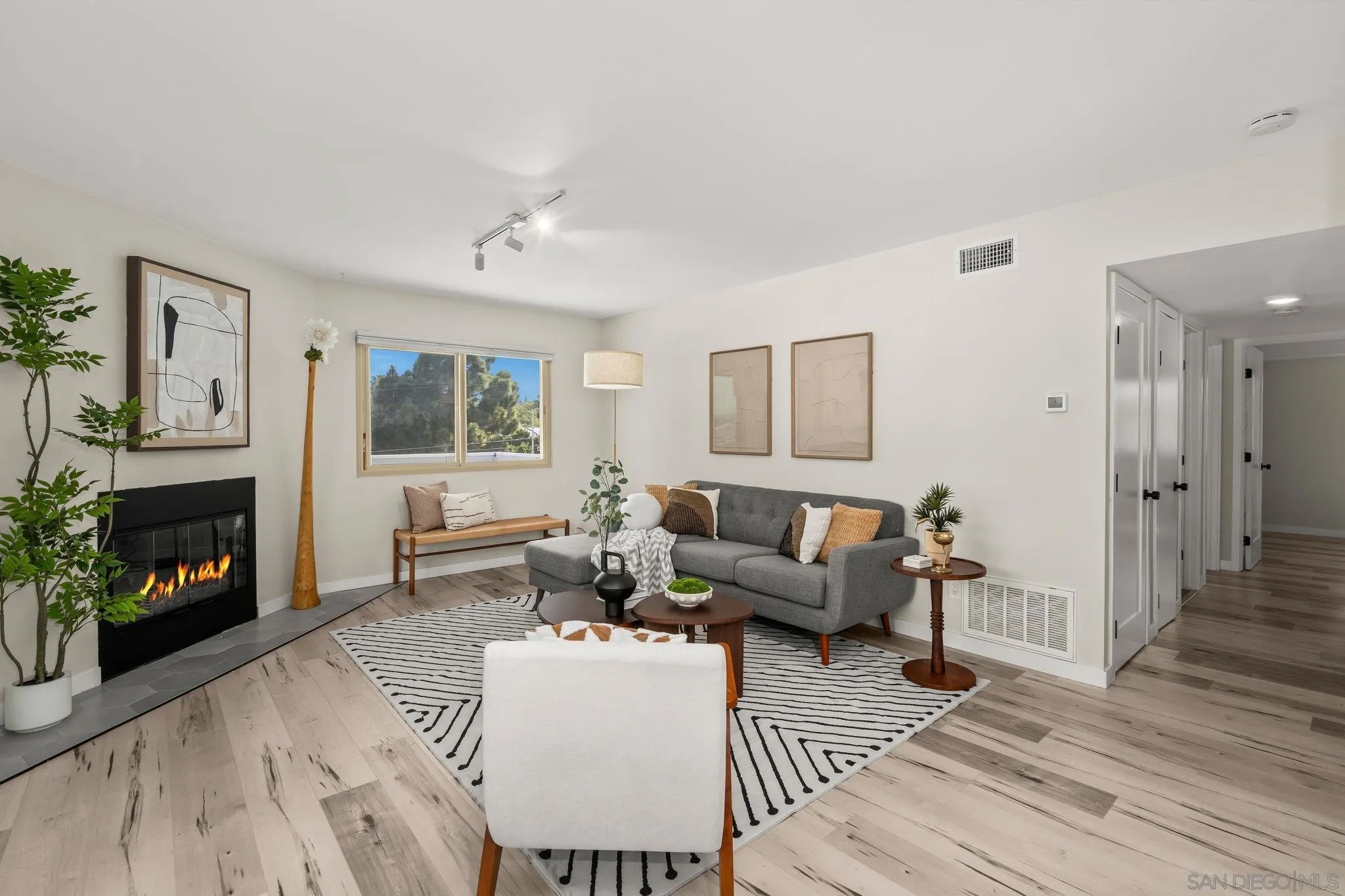 3755 Udall 204