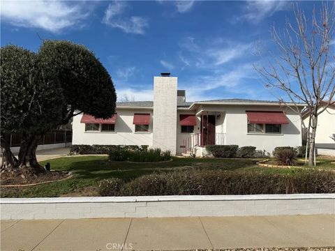 Photo of 34776 Pecan Avenue, Yucaipa, CA 92399 (MLS # IG26041006)