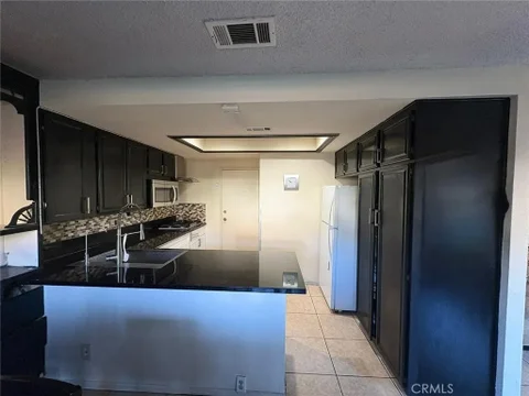 MLS: PV25268642